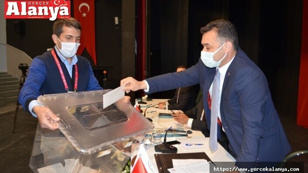 Mecliste encümen ve komisyonlara yeni üyeler seçildi