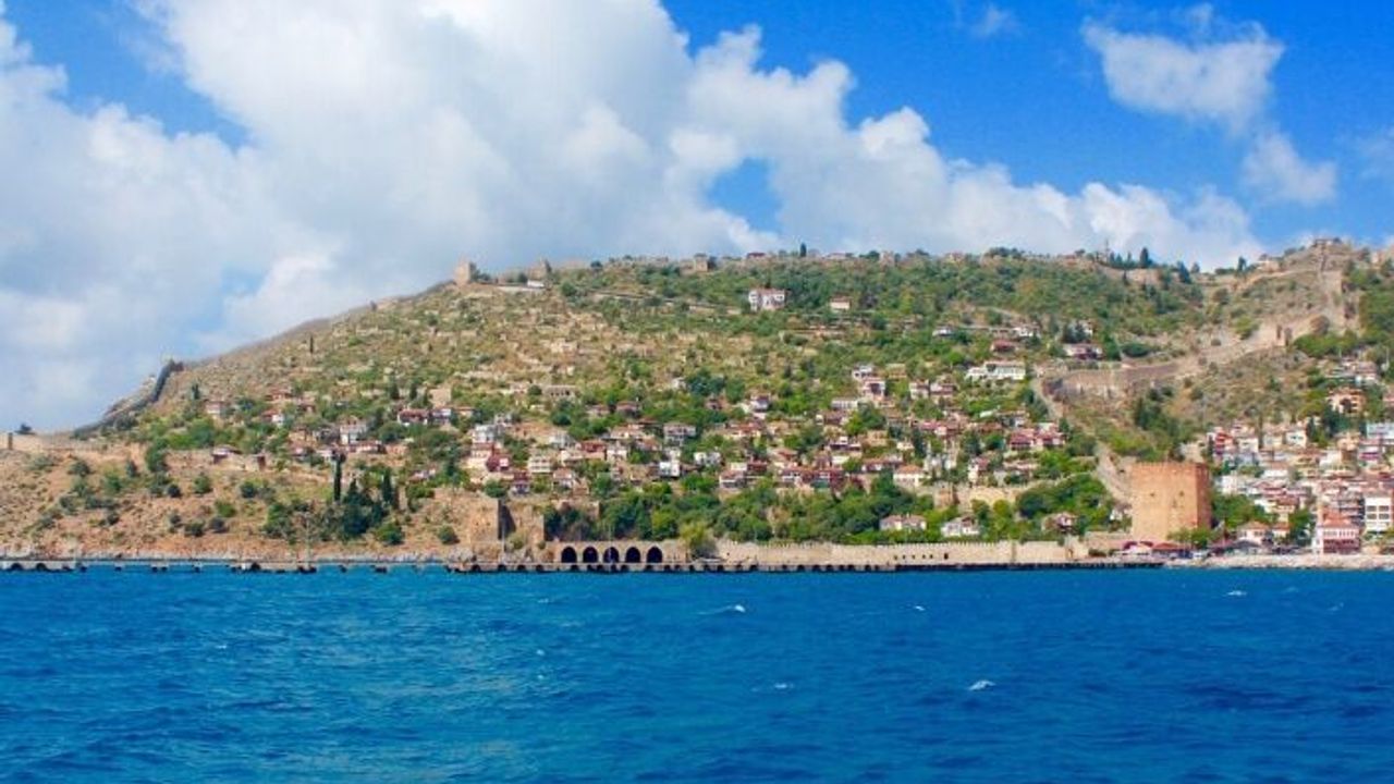 Alanya'da 4 mahalle yabancılara ikamete kapatıldı