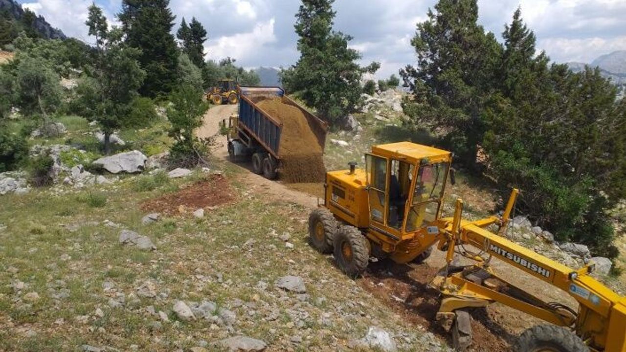 Büyükşehir’den Alanya yayla yollarında yoğun mesai