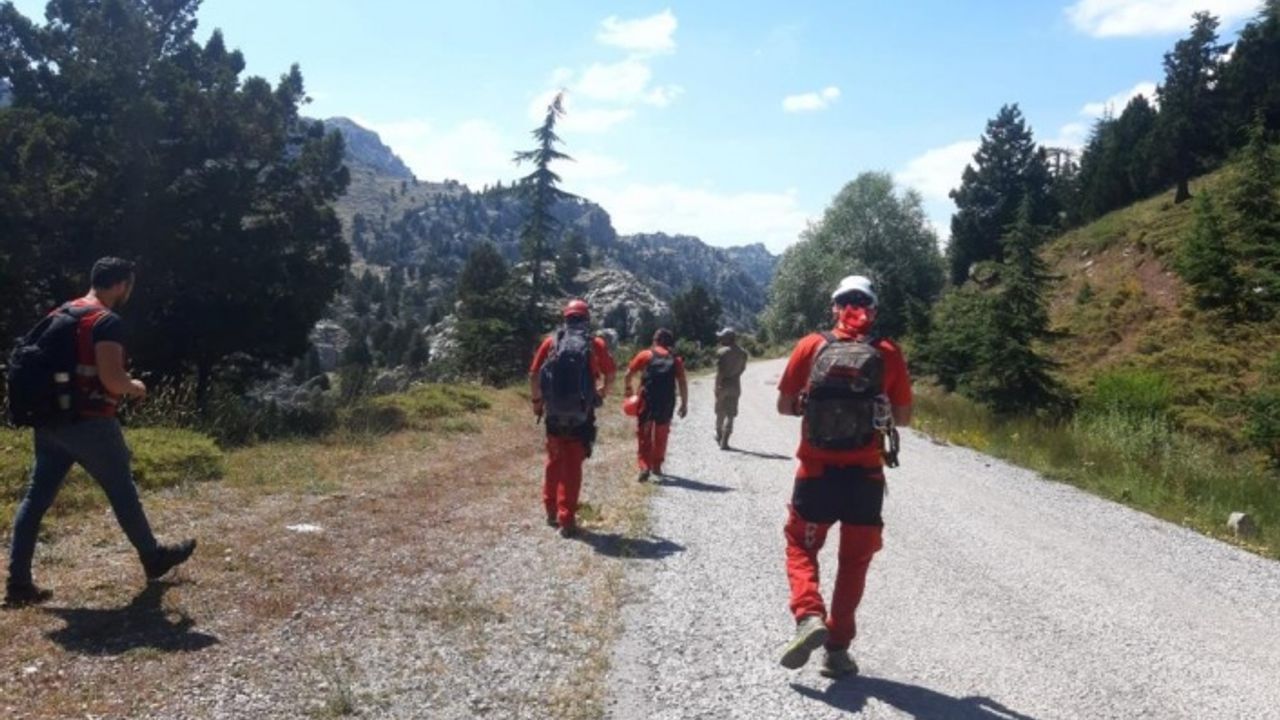 Kayıp yaşlı kadının arama çalışmalarına Alanya'dan da ekip katıldı