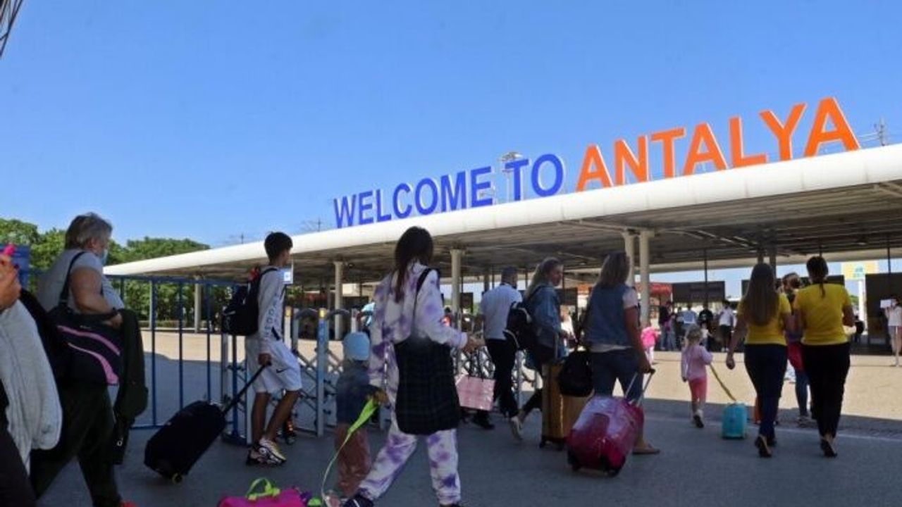 Antalya’ya gelen turist sayısı  yüzde 91 arttı