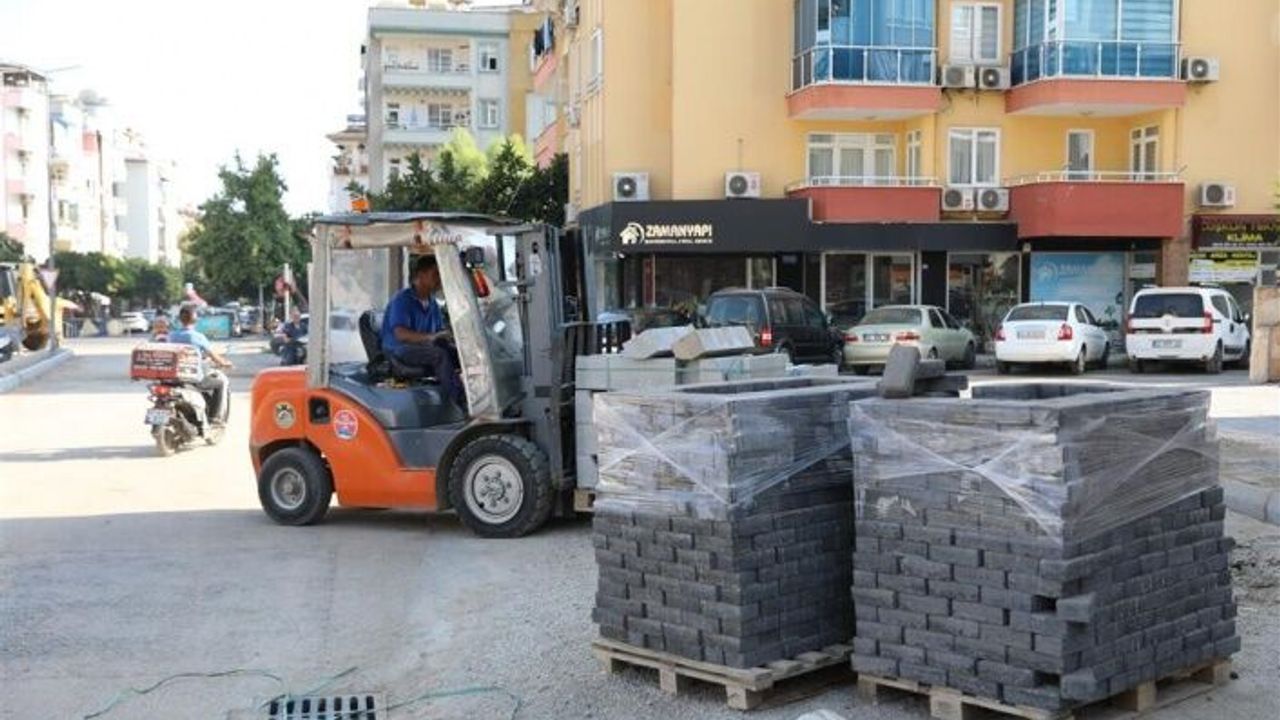 Başkan Yücel, şehiriçi trafiği rahatlatmak için kolları sıvadı