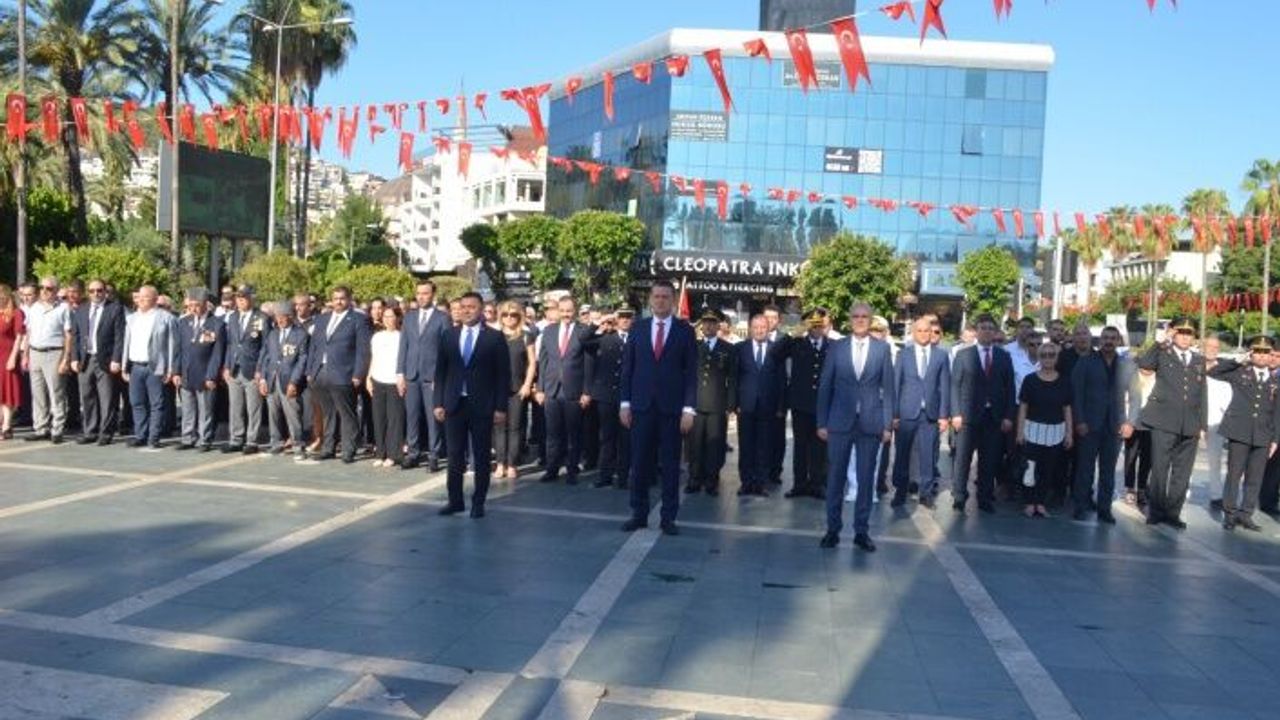Zafer Bayramı Alanya'da coşkuyla kutlandı |FOTO GALERİ