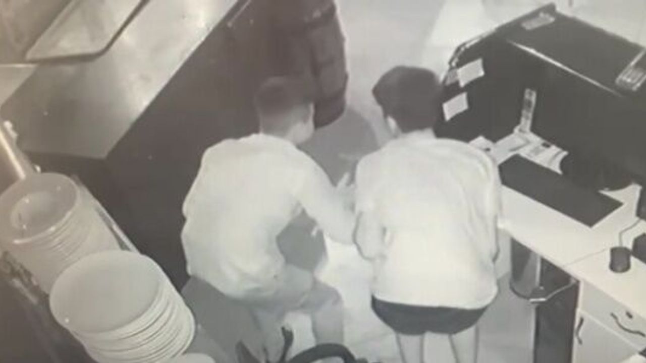 Alanya’da hırsızlık yapan 4 kişi güvenlik kamerasına yansıdı | VİDEO HABER