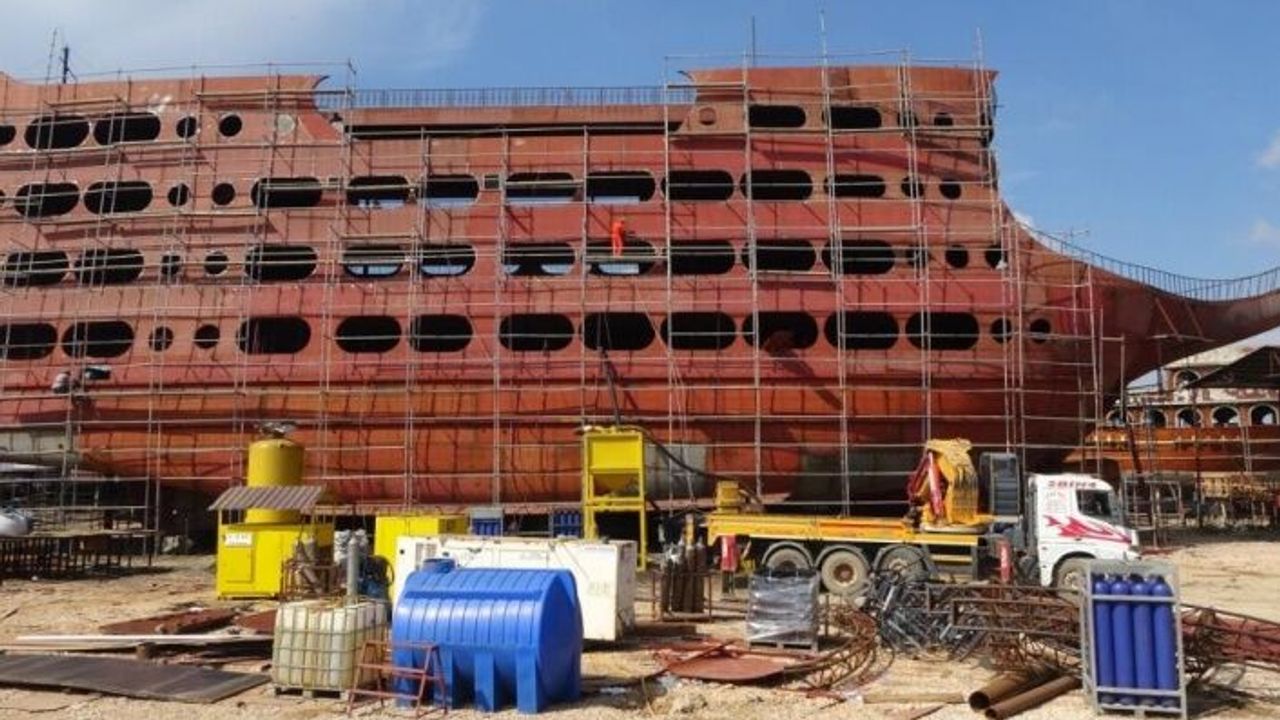 Alanyalı iş insanına ait dev gemi bin 163 misafiri ağırlayabilecek