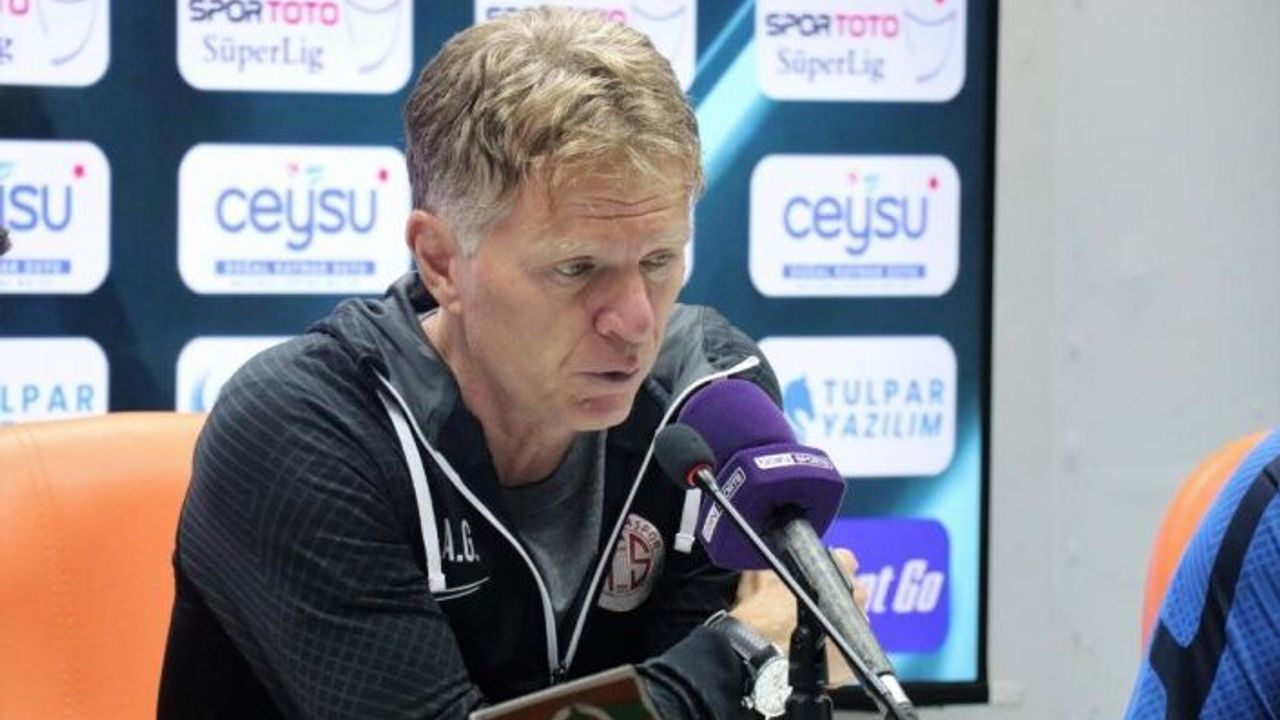 Antalyaspor'un Teknik Sorumlusu Groenendijk'den maç sonrası açıklama