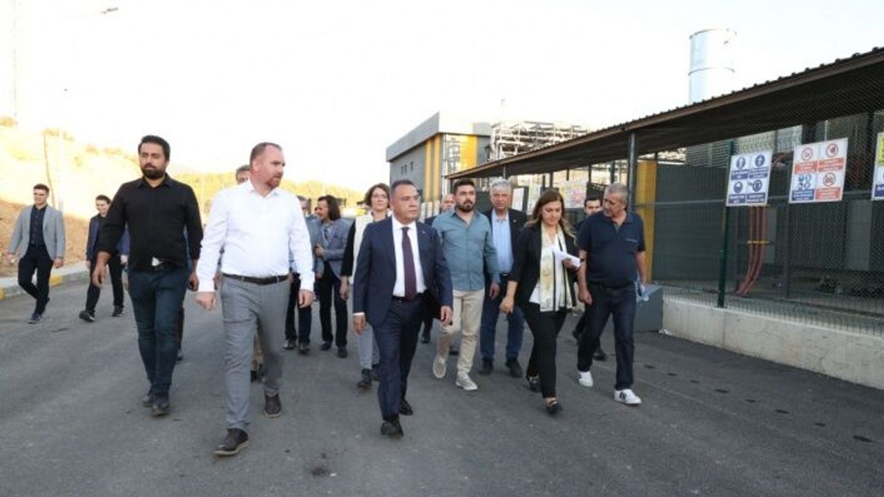Başkan Böcek, Türkler Katı Atık Tesisini ziyaret etti
