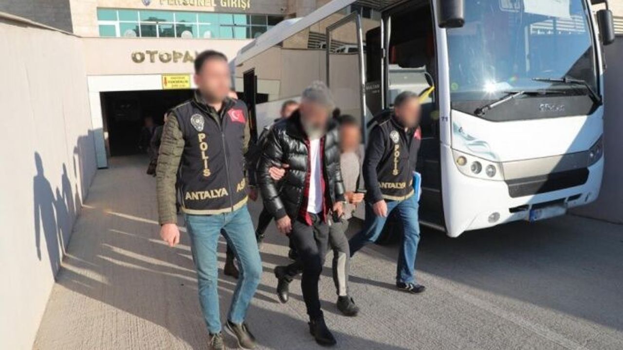 Çeşitli suçlardan aranan 92 şahıs yakalandı