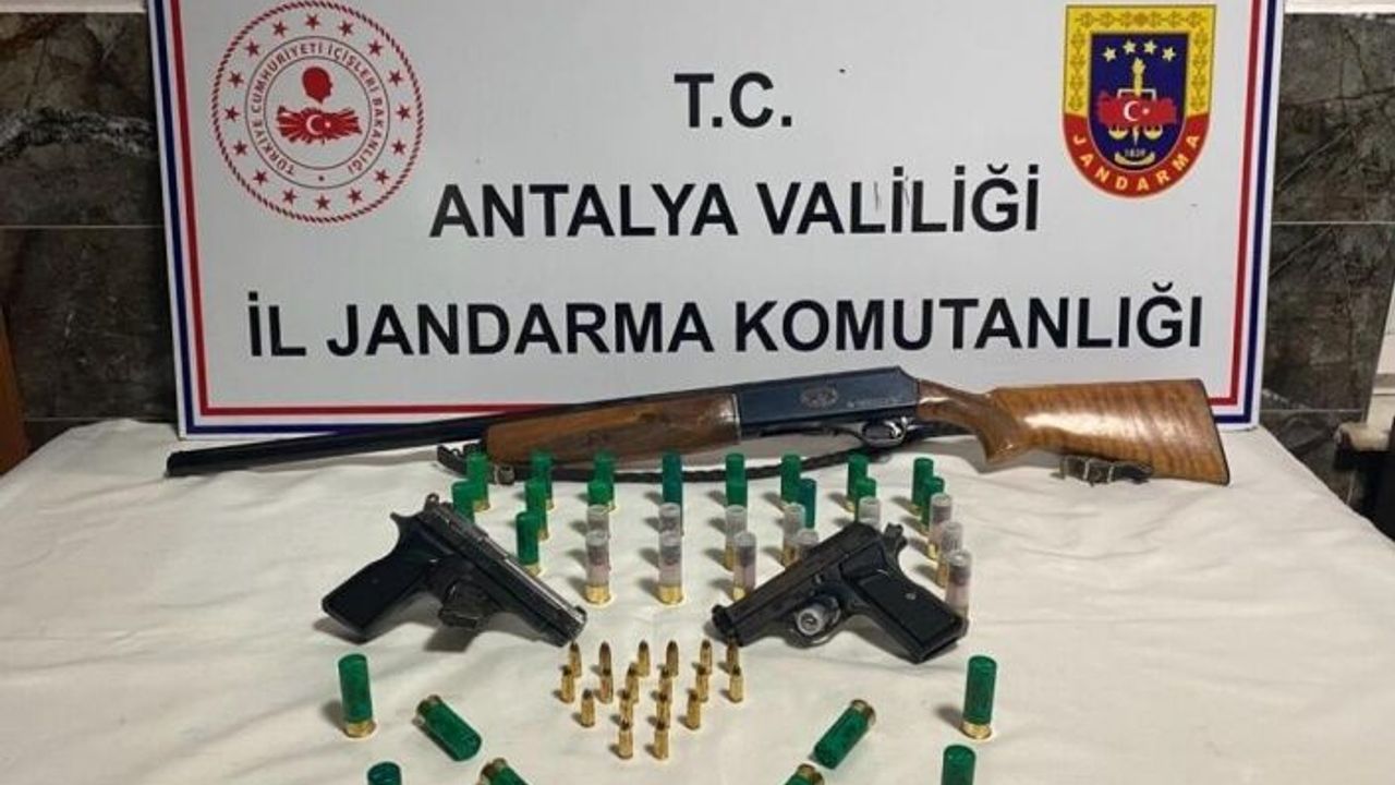 Sosyal medyadan silah ve mühimmat satışı yapan şahsa operasyon