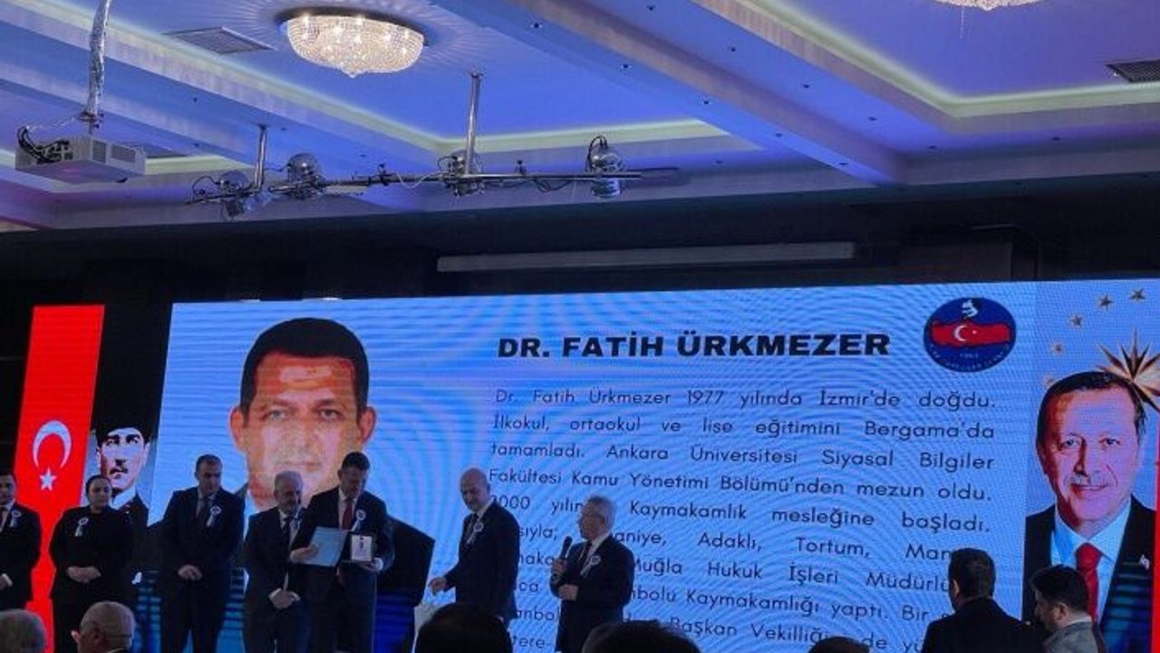 Fatih Ürkmezer ‘Yılın İdarecisi’ ödülüne layık görüldü