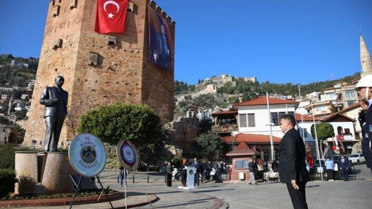 Atatürk’ün Alanya’ya gelişinin 88’inci yıl dönümü kutlandı