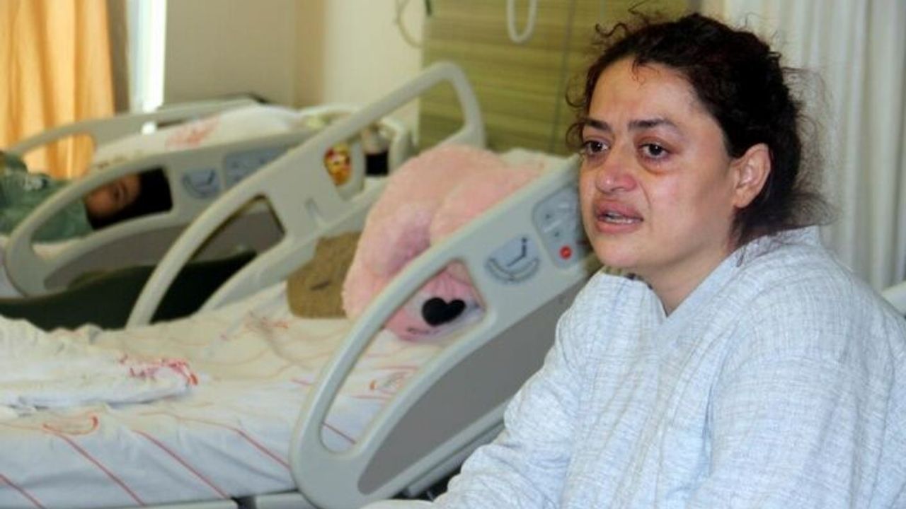 Tedavi gören depremzede anne: "Sağlıkçılar dondu, ama bizi hiç bırakmadılar"