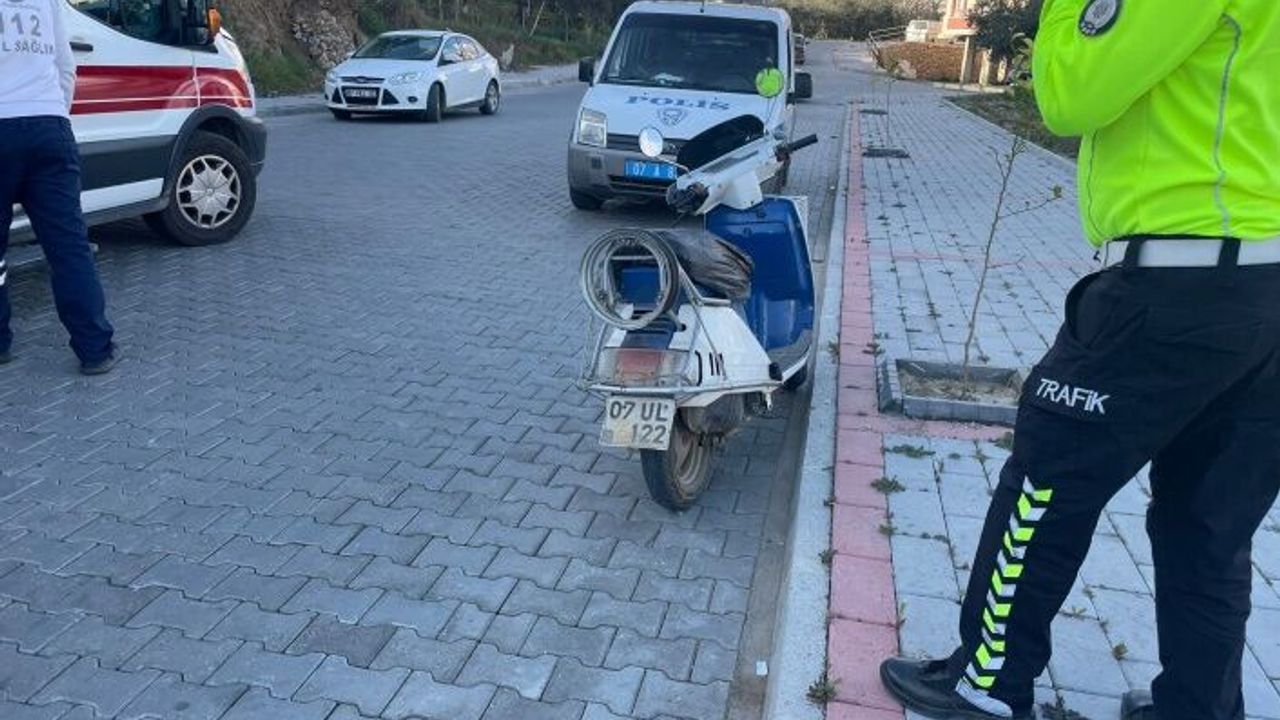 Alanya’nın komşusunda otomobille motosiklet çarpıştı: 1 yaralı