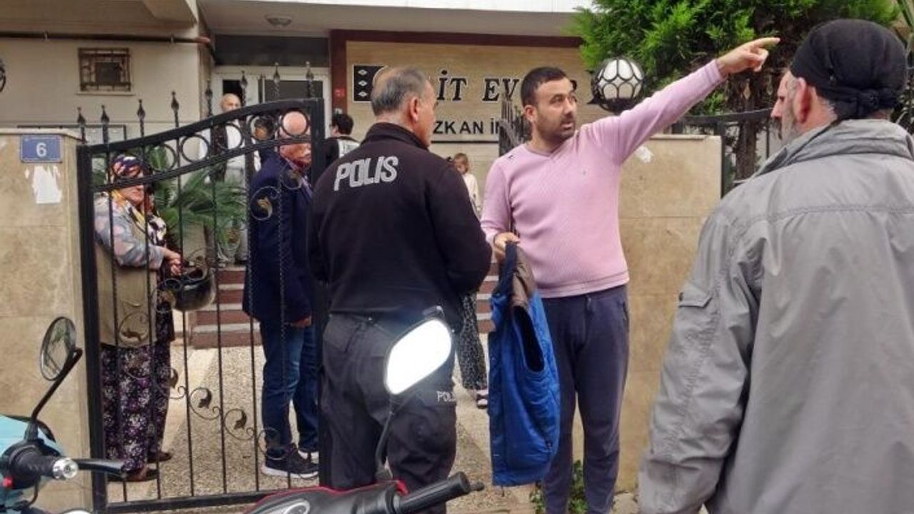 Girdiği apartmanın ‘WhatsApp’ grubuyla planları alt üst olan hırsız ‘jet’ hızıyla yakalandı