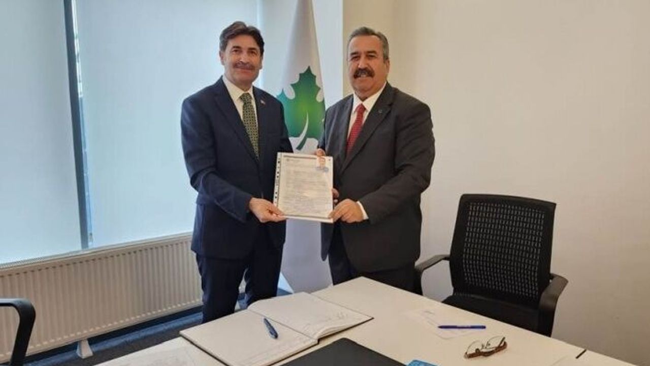 Mevlüt Demir milletvekilliği aday adaylığı için istifa etti