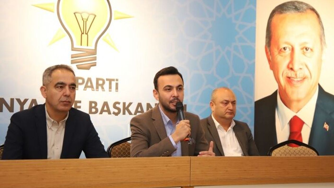AK Parti Alanya mahalle başkanları ile bir araya geldi 