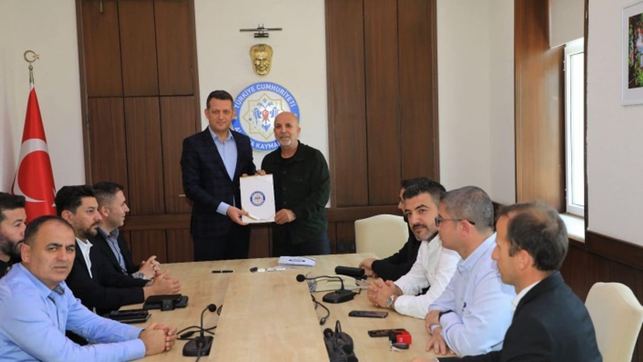 Alanya’da yamaç paraşütü iş birliği protokolü imzalandı