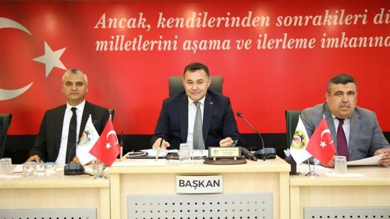 Başkan Yücel mecliste konuştu | ‘2019’daki turist kapasitesinin yüzde 54’üne ulaşıldı’