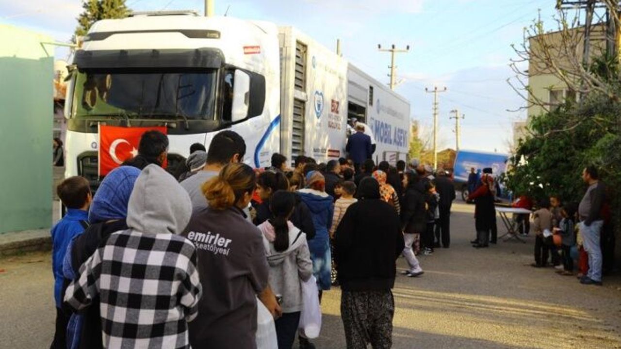 Büyükşehir Mobil Aşevi yemek ikramlarını sürdürüyor