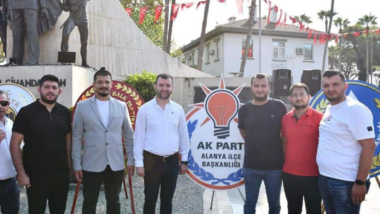 30 Ağustos'ta AK Parti'yi Yeniacun temsil etti