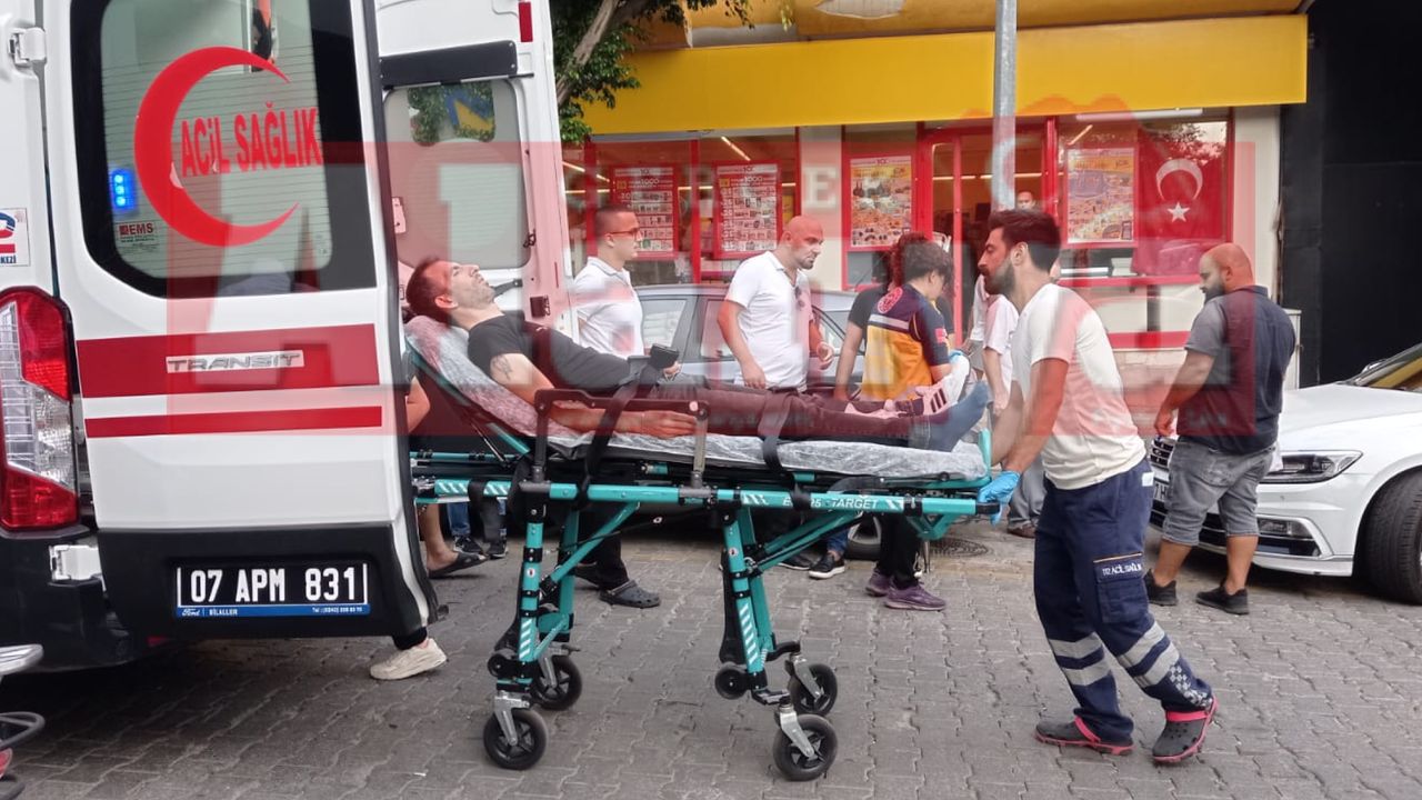 Alanya’da otomobil ile elektrikli bisiklet çarpıştı: 1 yaralı