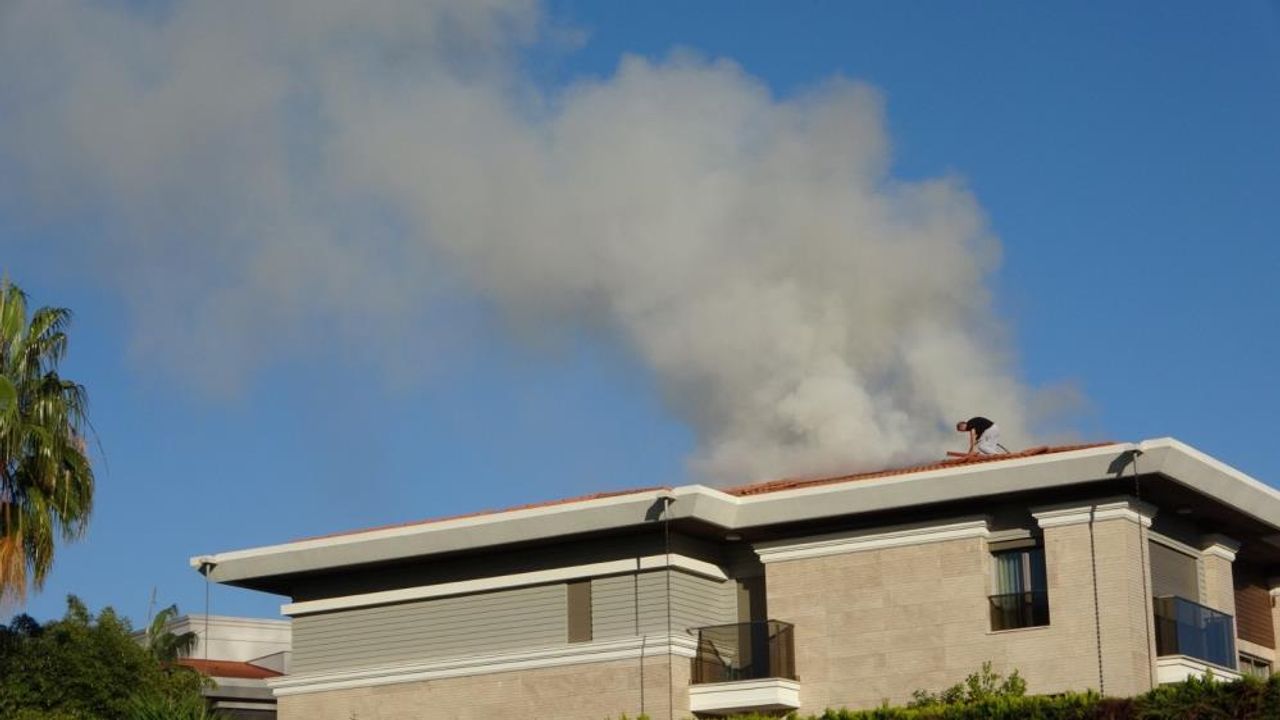 Manavgat Belediye Başkanı'nın evinde çıkan yangın korkuttu