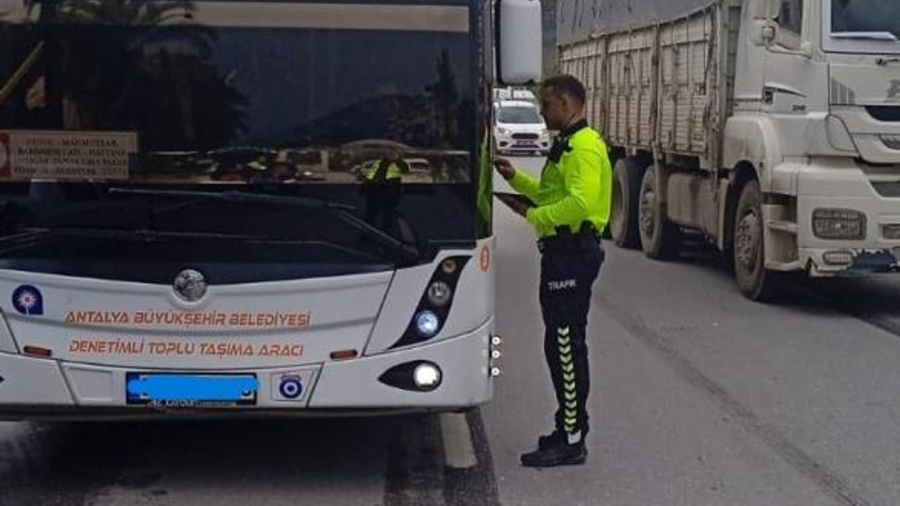 Alanya’da halk otobüslerine ceza yağdı