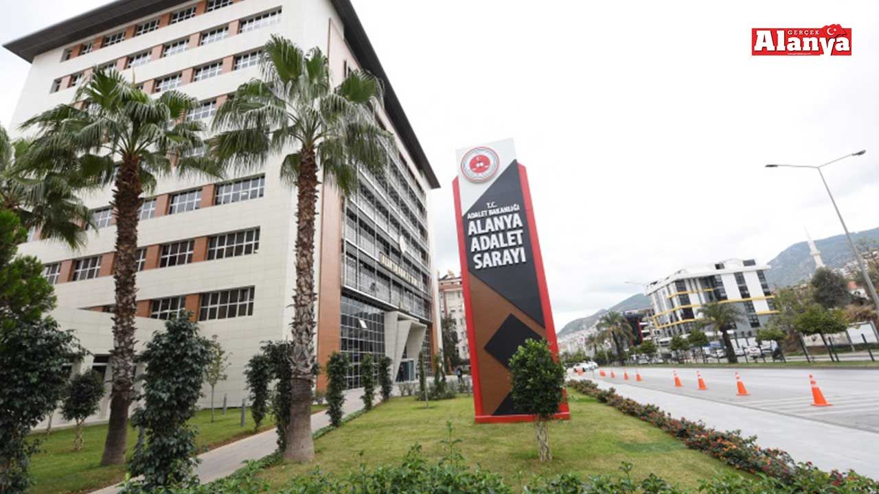 Alanya’da 21 yıl hapis cezasıyla aranan hükümlü jandarmadan kaçamadı