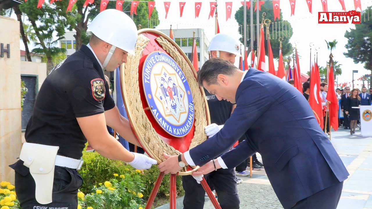 Alanya’da Cumhuriyet coşkusu başladı