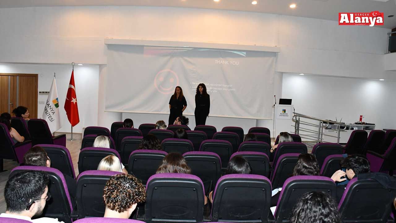 Alanya Üniversitesi'nde geleceğin fizyoterapistlerine Almanya’da çalışmanın yolları anlatıldı