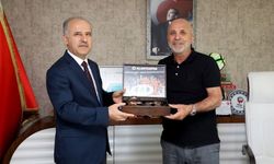 Başsavcıya turuncu yeşil hediye