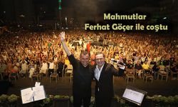 Alanya Belediyesi’nin Yaz Konseri'nde Ferhat Göçer rüzgarı esti | FOTO GALERİ