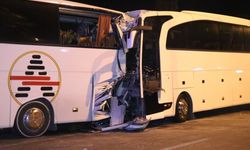 Alanya'da Tur otobüsü yolcu otobüsüne çarptı: 2’si ağır 25 yaralı | VİDEO HABER