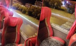 Alanya’da otobüslere sapanlı saldırdılar