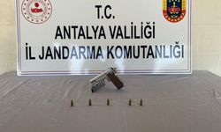 Jandarma ruhsatsız tabanca ele geçirdi
