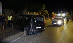 Alkollü sürücü otomobiliyle park halindeki araca çarptı