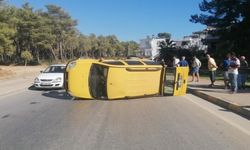 Hafif ticari araç devrilerek sürüklendi: 1 yaralı