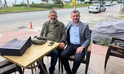AK Partili Başkan, ilkokul öğretmenini unutmadı