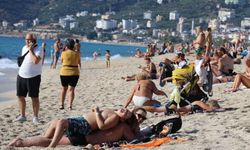 Alanya’da kasım ayında yaz günleri yaşanıyor