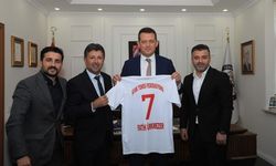Ayak Tenisi Federasyonu’ndan Ürkmezer’e ziyaret