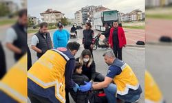 Ehliyetsiz ve kasksız motosiklet sürücüsü kazasında ceza yağdı