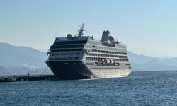Malta bayraklı kruvaziyer, Alanya Limanı’na demir attı