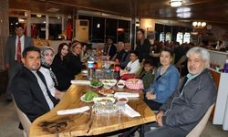 Okul aile birliğinden öğretmenlere jest