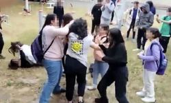 Ortaokul öğrencileri saç başa birbirine girdi, arkadaşları ayırmakta güçlük çekti