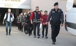 Aranan şahıslara yönelik yapılan operasyonda 74 kişi yakalandı