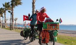 Bisikletle Avrupa turuna çıkan  Fransız çift Alanya’yı da gezdi