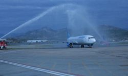 Gazipaşa-Alanya Havalimanı’na savaş sonrası ilk uçak indi