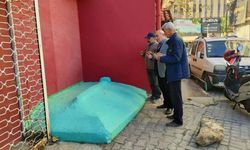 İçerisinde kimin olduğunu bilmedikleri mezar için yıllardır dua ediyorlar