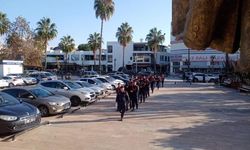 Jandarmadan 11 farklı adrese eş zamanlı uyuşturucu operasyonu