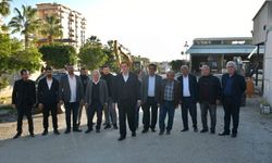 MHP’den Mahmutlar esnafına ziyaret